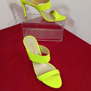 Schutz Leia Women's SZ 7.5B Neon Yellow Stiletto Sandals. Condition is Pre-owned